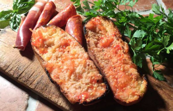 Pa amb tomàquet – Katalansk toast med olje og tomat