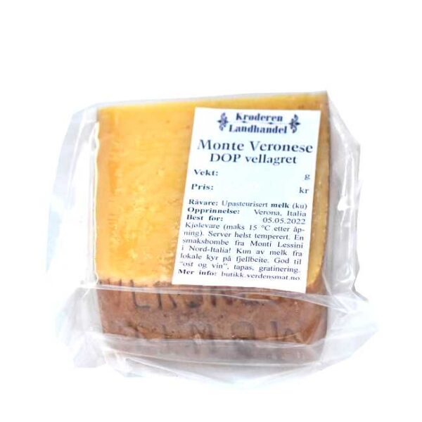 Ca. 300 g  Monte Veronese DOP (vellagret ost fra Verona, Nord-Italia)