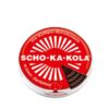 100 g mørk sjokolade med kaffe og kolanøtt, pakket i en metallboks